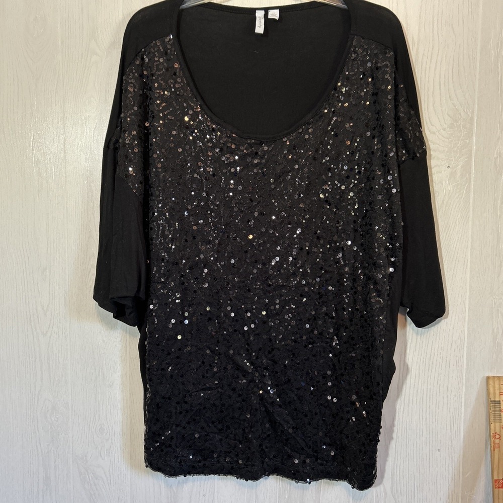 relativity ladies tops 2X Black‎ Sequin Front Knit